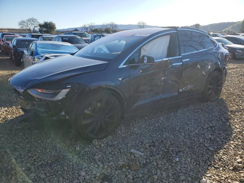 Продажа на аукционе авто 2017 Tesla Model X, vin: 5YJXCDE20HF074510, номер лота: 72489795