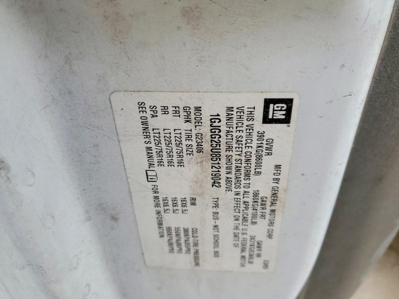 73072255 :رقم المزاد ، 1GJGG25U851219042 vin ، 2005 Gmc Savana مزاد بيع
