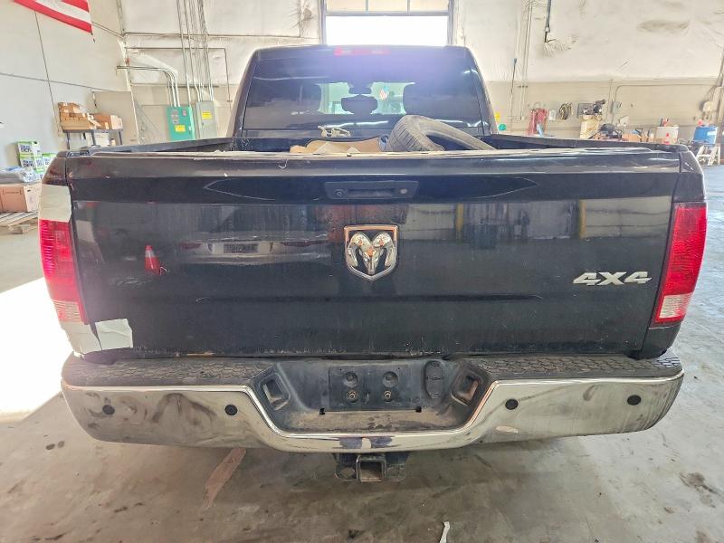 99813275 :رقم المزاد ، 3C6UR5CL8JG379702 vin ، 2018 Ram 2500 مزاد بيع