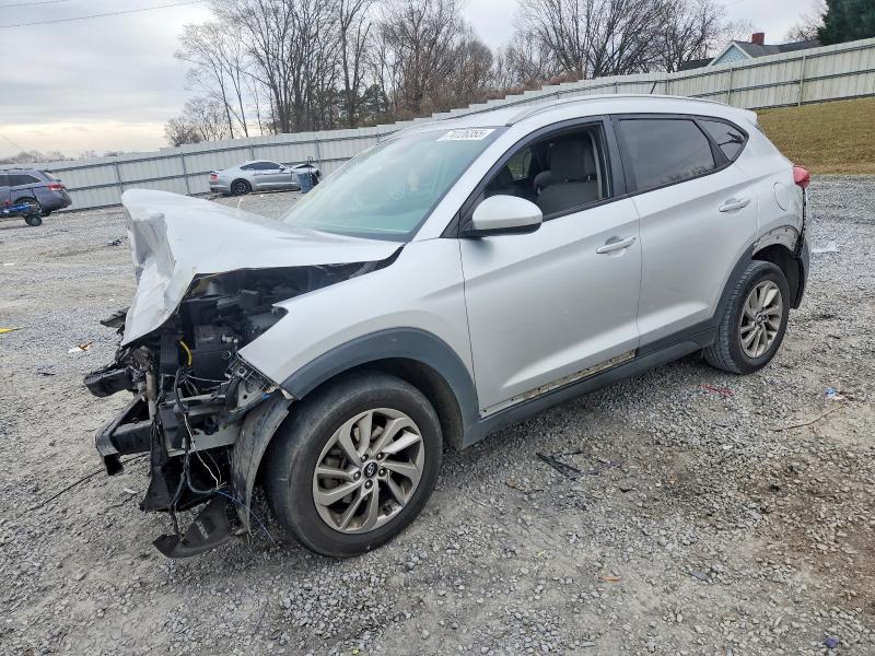 Aukcja sprzedaży 2016 Hyundai Tucson, vin: KM8J33A40GU100421, numer aukcji: 74126355