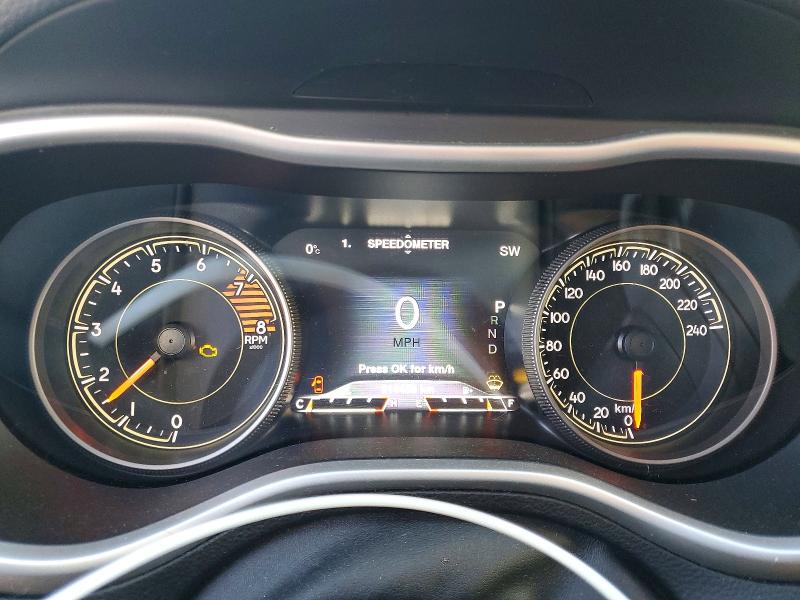 72352205 :رقم المزاد ، 1C4PJMBXXJD517474 vin ، 2018 Jeep Cherokee مزاد بيع