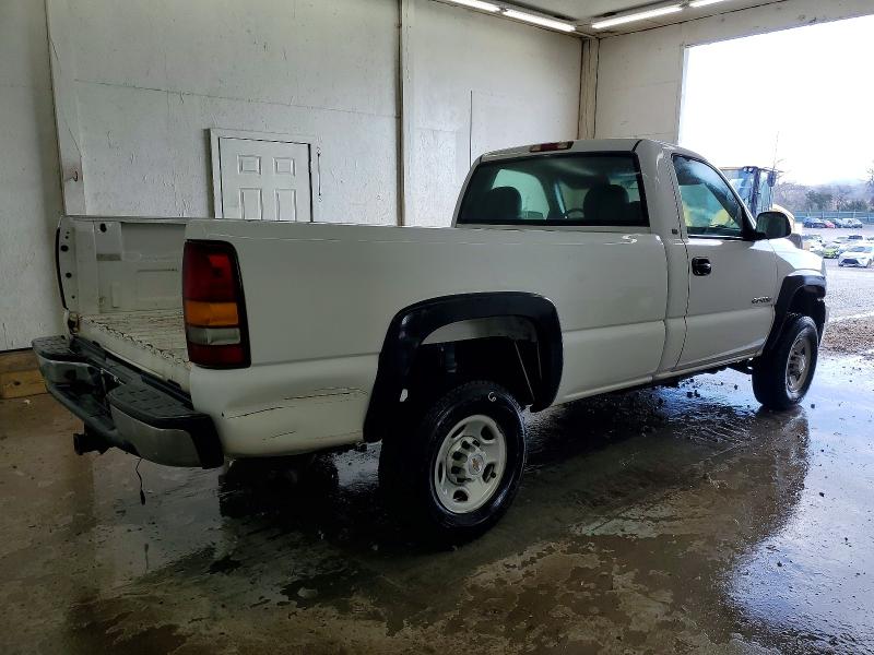 74426365 :رقم المزاد ، 1GCHC24UX2E148892 vin ، 2002 Chevrolet Silverado مزاد بيع
