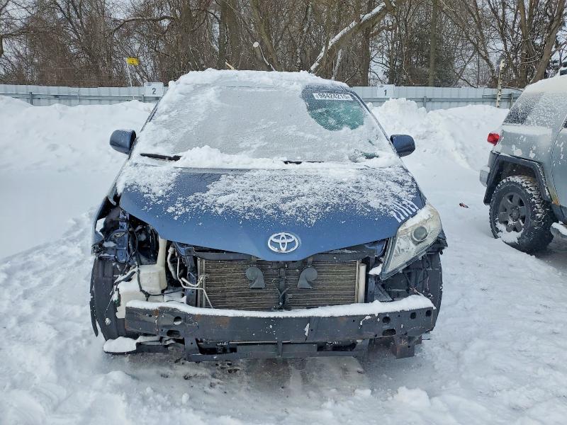 2015 Toyota Sienna მანქანა იყიდება აუქციონზე, vin: 5TDKK3DC1FS565503, აუქციონის ნომერი: 98424215