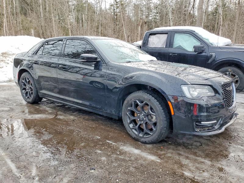 99648895 :رقم المزاد ، 2C3CCAGGXNH121221 vin ، 2022 Chrysler 300 مزاد بيع