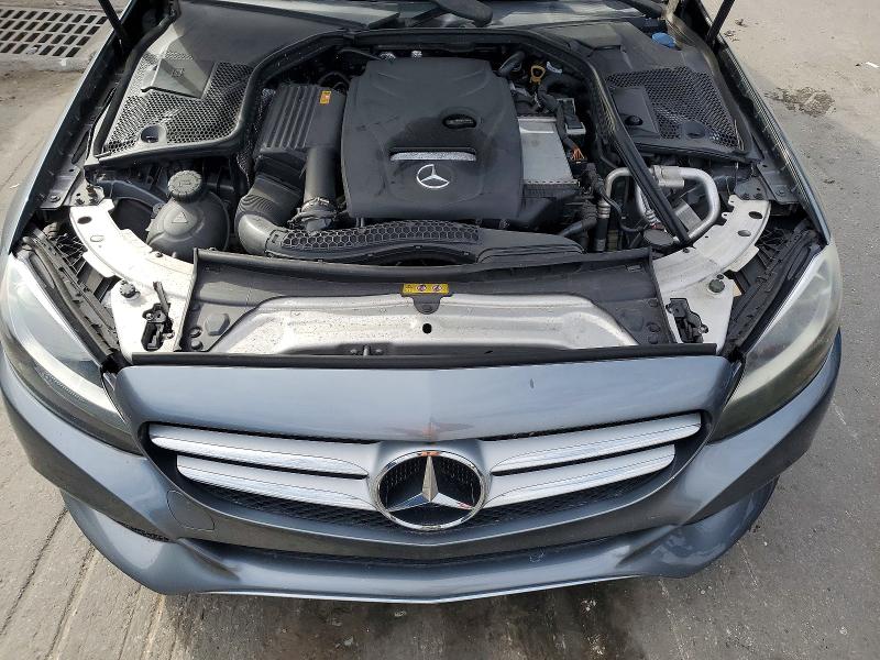 Продаж на аукціоні авто 2018 Mercedes-benz C 300, vin: 55SWF4JB2JU247103, номер лоту: 73556625