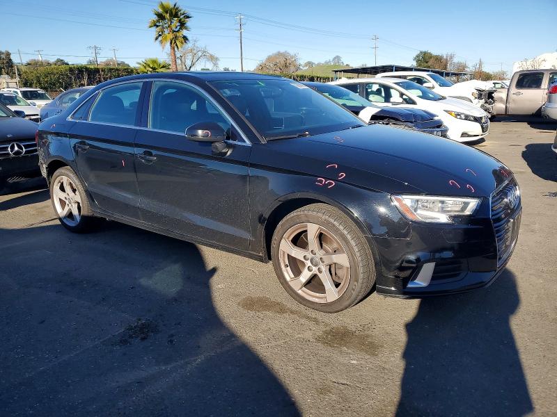 Продажа на аукционе авто 2019 Audi A3, vin: WAUBEGFF5KA091128, номер лота: 73220695