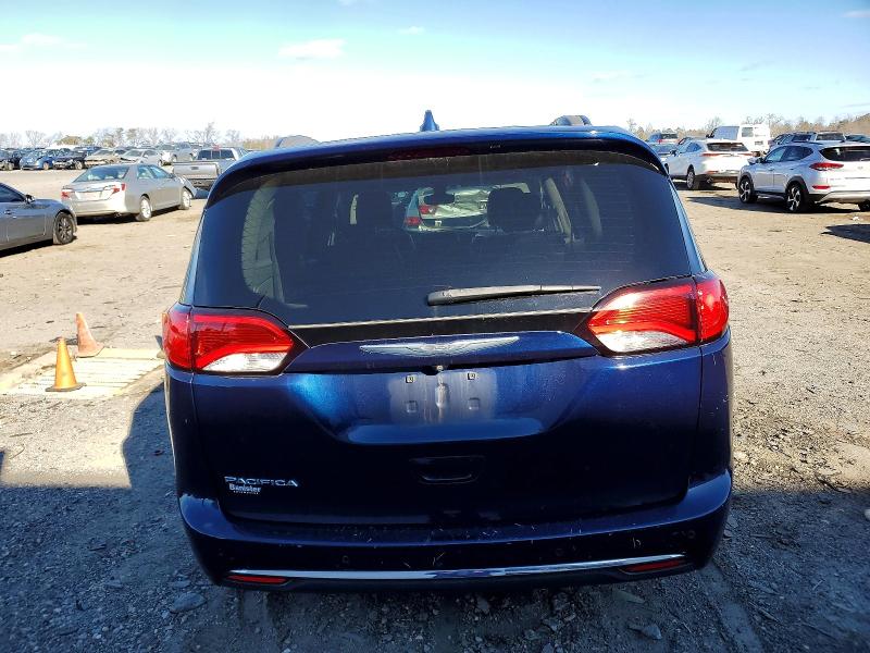 Продажа на аукционе авто 2017 Chrysler Pacifica, vin: 2C4RC1BG9HR823350, номер лота: 72911945