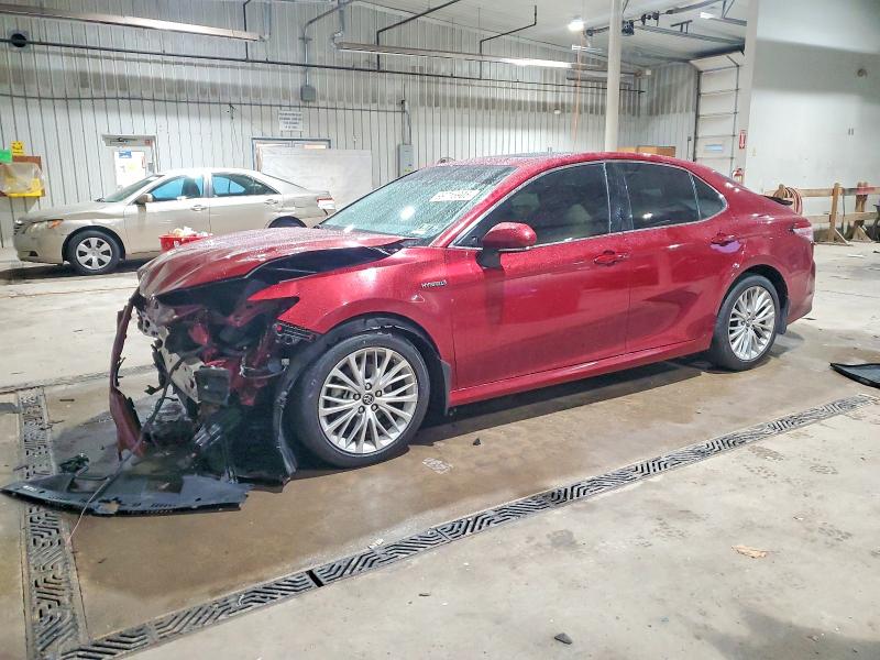 Auction sale of the 2019 Toyota Camry Hybrid, vin: 4T1B21HK7KU516166, lot number: 99716905
