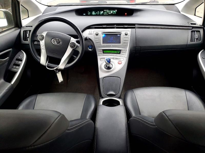 97957115 :رقم المزاد ، JTDKN3DU7F0447040 vin ، 2015 Toyota Prius مزاد بيع