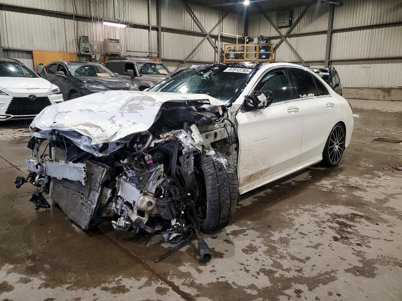 2015 Mercedes-benz C მანქანა იყიდება აუქციონზე, vin: 55SWF6GBXFU072402, აუქციონის ნომერი: 97513765