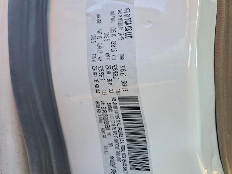 98697835 :رقم المزاد ، 2C4RC1BG1GR185688 vin ، 2016 Chrysler Town & Country مزاد بيع