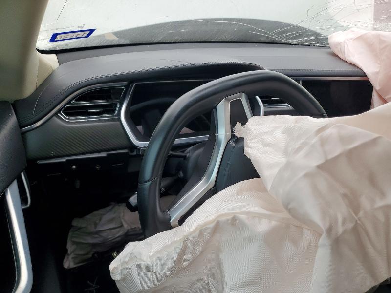 72196755 :رقم المزاد ، 5YJSA1CP7DFP08029 vin ، 2013 Tesla Model S مزاد بيع