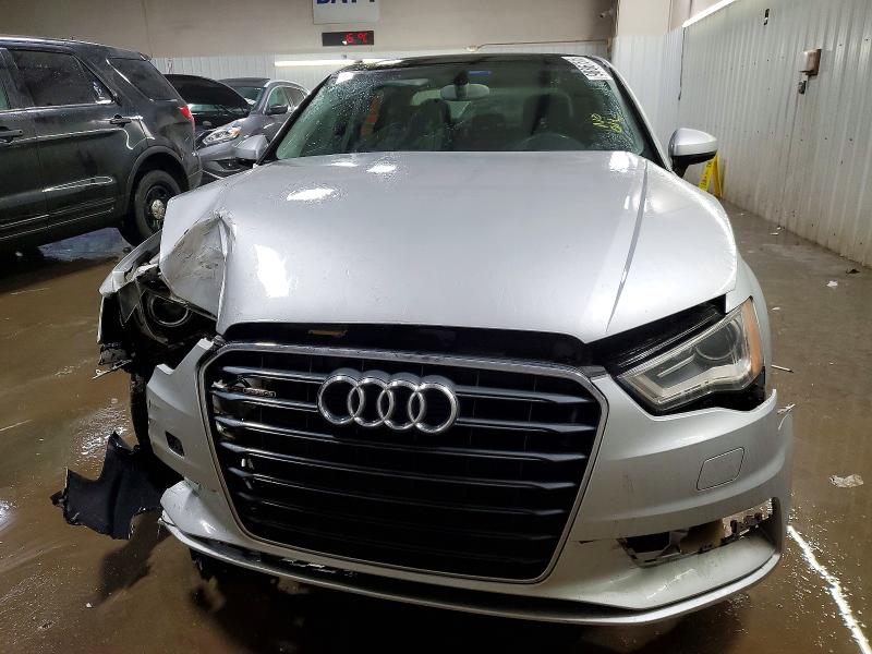 Продажа на аукционе авто 2015 Audi A3, vin: WAUBFGFFXF1002155, номер лота: 98867515