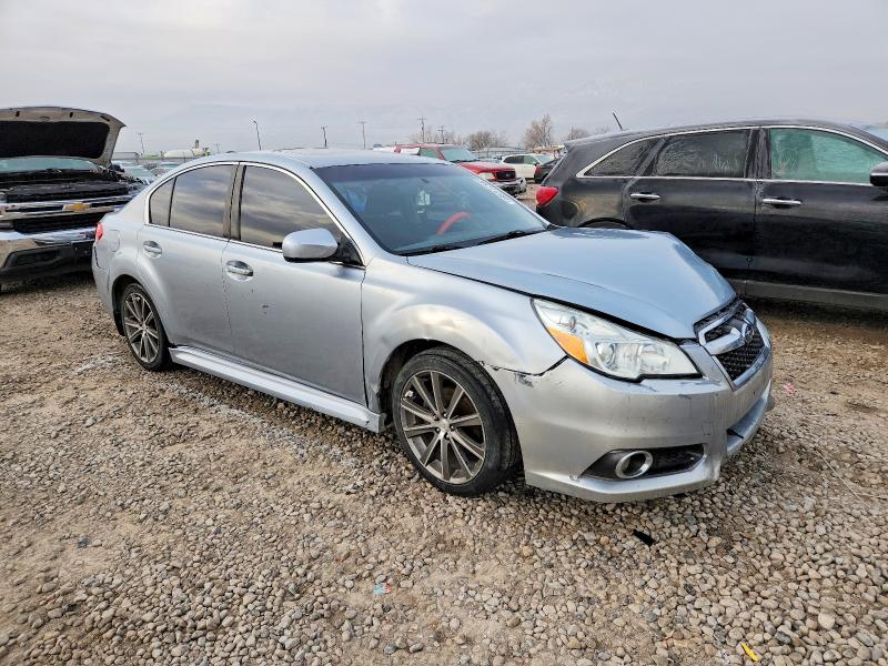 2014 Subaru Legacy მანქანა იყიდება აუქციონზე, vin: 4S3BMCH64E3035590, აუქციონის ნომერი: 98725185