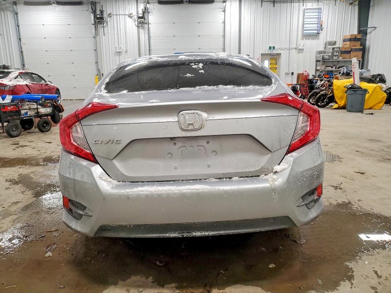 Продаж на аукціоні авто 2018 Honda Civic, vin: 2HGFC2F55JH001871, номер лоту: 74214245
