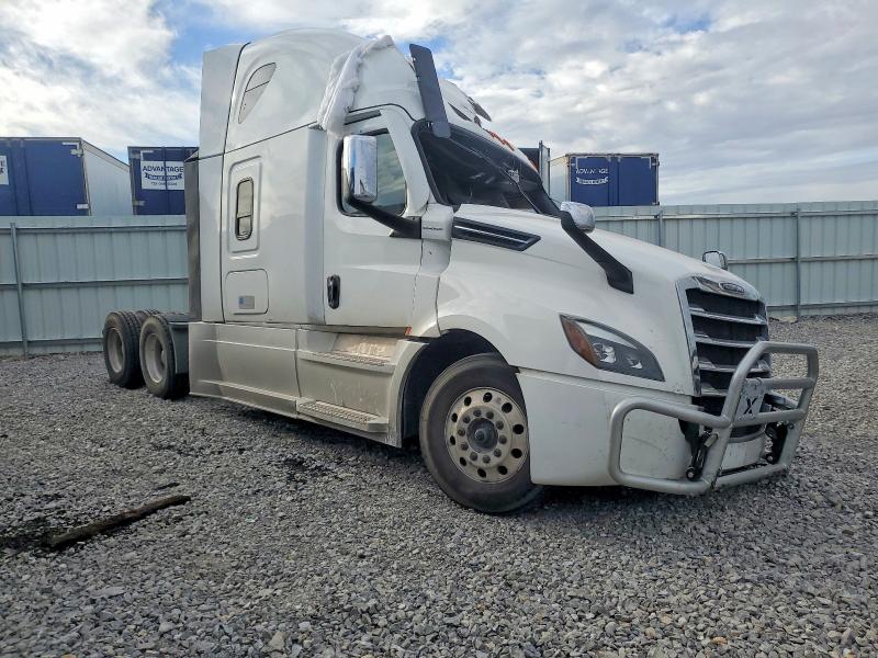 2025 Freightliner Cascadia 1 მანქანა იყიდება აუქციონზე, vin: 3AKJHHDR2SSVS5581, აუქციონის ნომერი: 72815525