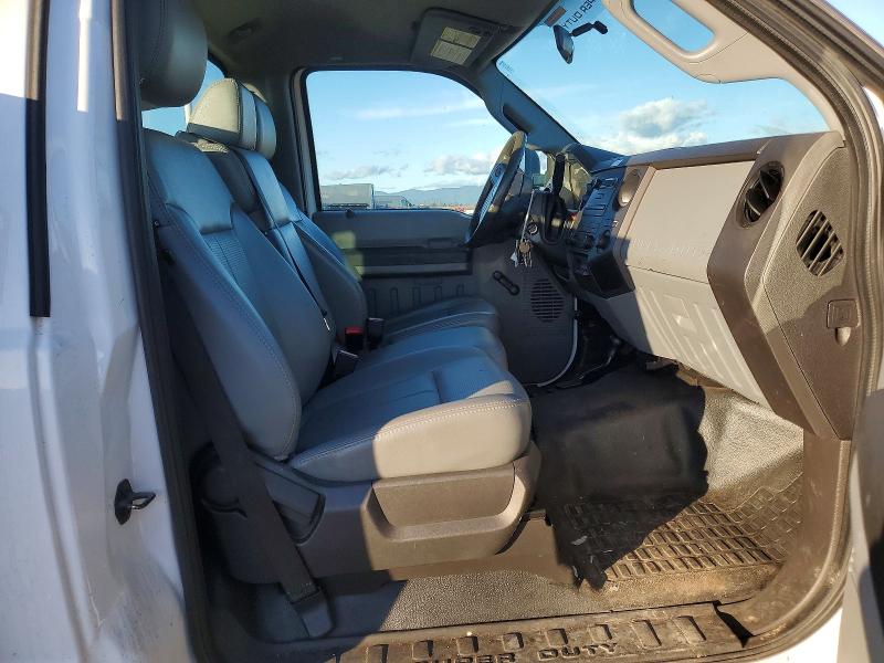 2011 Ford F550 Super მანქანა იყიდება აუქციონზე, vin: 1FDUF5HT7BEC17543, აუქციონის ნომერი: 99790185
