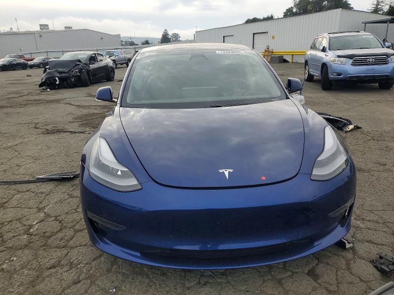 Продажа на аукционе авто 2021 Tesla Model 3, vin: 5YJ3E1EB3MF001262, номер лота: 72329055