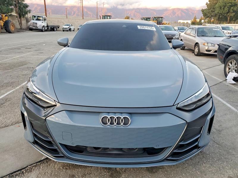 99674755 :رقم المزاد ، WAUDJBFW9P7006481 vin ، 2023 Audi E-tron Gt مزاد بيع