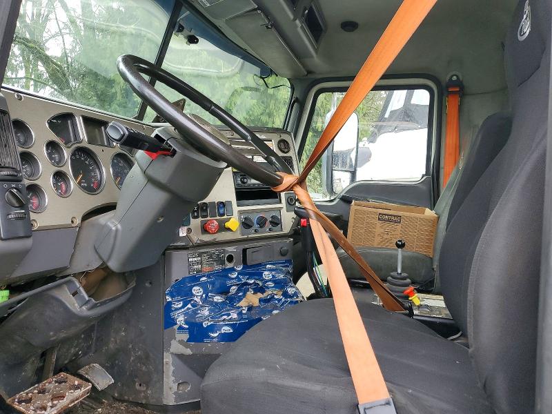 Продажа на аукционе авто 2008 Mack 800, vin: 1M2AX13C98M001577, номер лота: 72383365