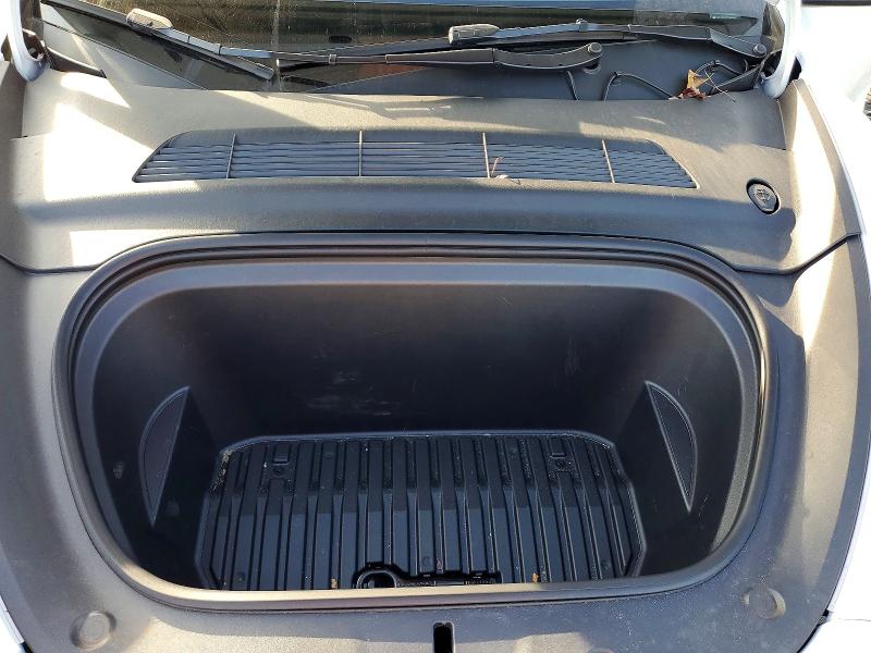 Продаж на аукціоні авто 2023 Tesla Model Y, vin: 7SAYGDEF1PF693842, номер лоту: 74692595