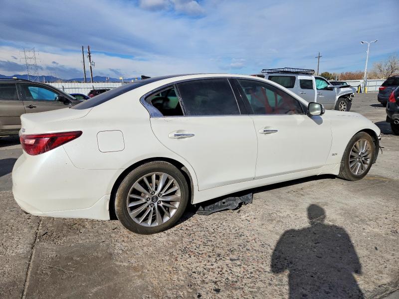 73305315 :رقم المزاد ، JN1EV7AR5JM440113 vin ، 2018 Infiniti Q50 Luxe مزاد بيع