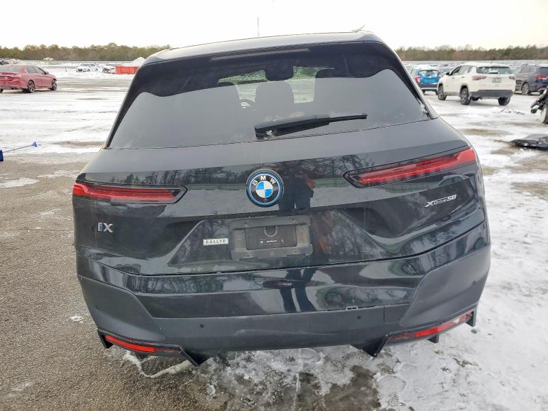 74670695 :رقم المزاد ، WB523CF02RCP02773 vin ، 2024 Bmw Ix مزاد بيع