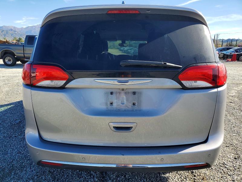 99900885 :رقم المزاد ، 2C4RC1BG6HR656512 vin ، 2017 Chrysler Pacifica مزاد بيع