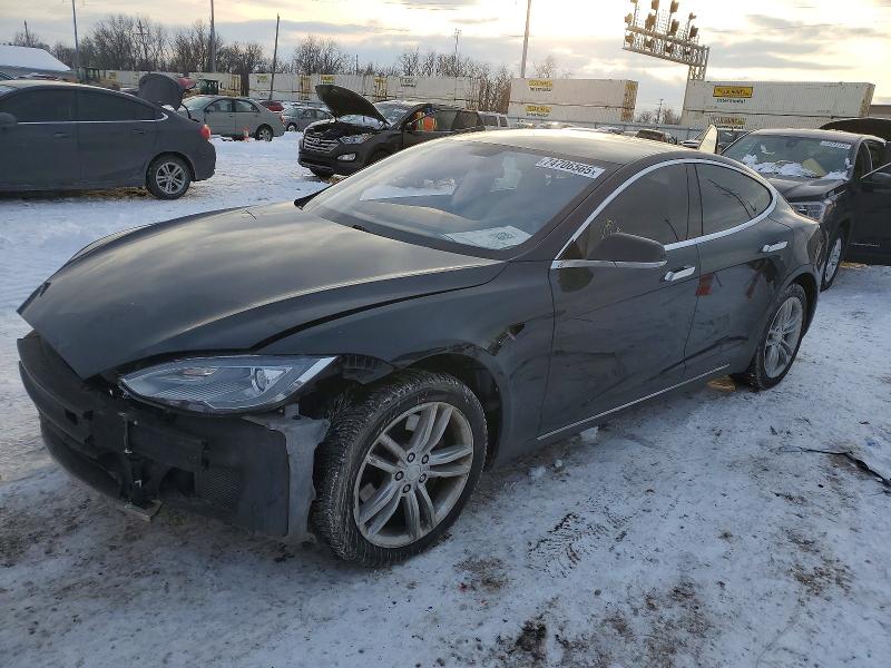 Продажа на аукционе авто 2013 Tesla Model S, vin: 5YJSA1CGXDFP03942, номер лота: 74706565