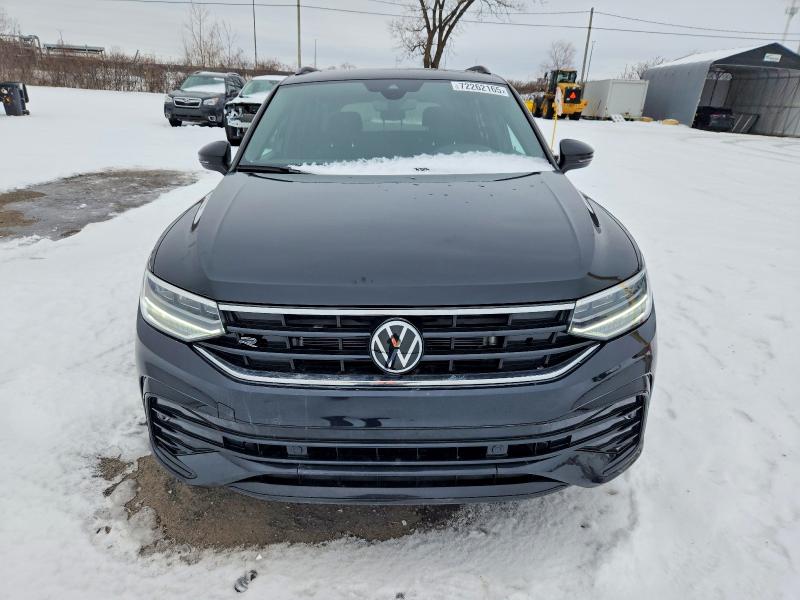 72262165 :رقم المزاد ، 3VV8B7AX4PM142183 vin ، 2023 Volkswagen Tiguan مزاد بيع