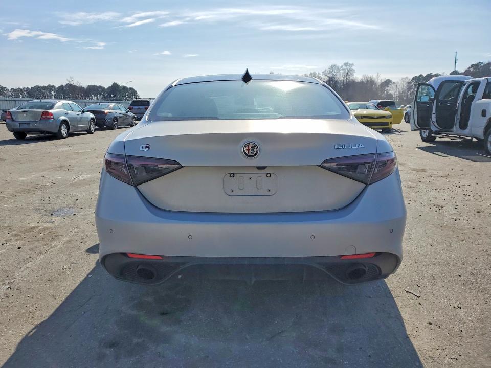 Продаж на аукціоні авто 2024 Alfa Romeo Giulia, vin: ZARFAMBN2R7677584, номер лоту: 74227135