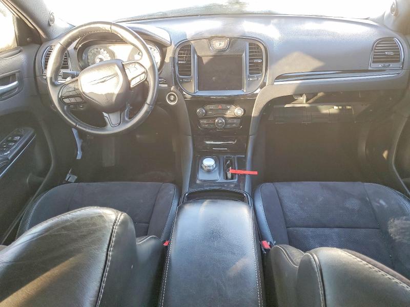 2018 Chrysler 300 მანქანა იყიდება აუქციონზე, vin: 2C3CCABG0JH204013, აუქციონის ნომერი: 74946185