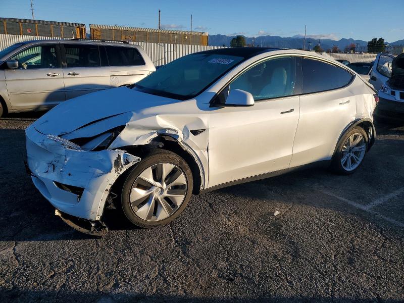 2021 Tesla Model Y მანქანა იყიდება აუქციონზე, vin: 5YJYGAEE8MF235407, აუქციონის ნომერი: 47103606