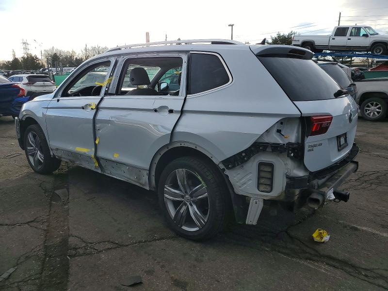 75199605 :رقم المزاد ، 3VV4B7AX3JM197603 vin ، 2018 Volkswagen Tiguan مزاد بيع