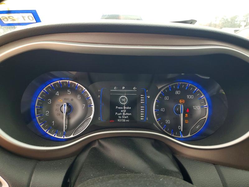 72146025 :رقم المزاد ، 2C4RC1CGXNR218571 vin ، 2022 Chrysler Voyager مزاد بيع