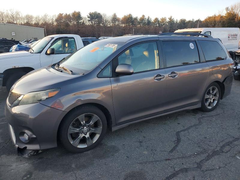 Продаж на аукціоні авто 2011 Toyota Sienna, vin: 5TDXK3DC5BS105194, номер лоту: 72821785