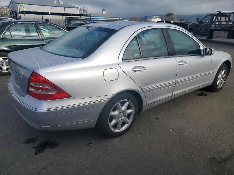 2001 Mercedes-benz C 320 მანქანა იყიდება აუქციონზე, vin: WDBRF64JX1F094414, აუქციონის ნომერი: 99893925