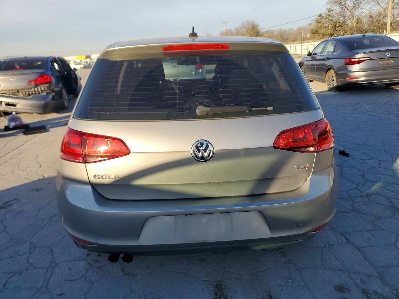 98893555 :رقم المزاد ، 3VW217AU0HM037040 vin ، 2017 Volkswagen Golf مزاد بيع