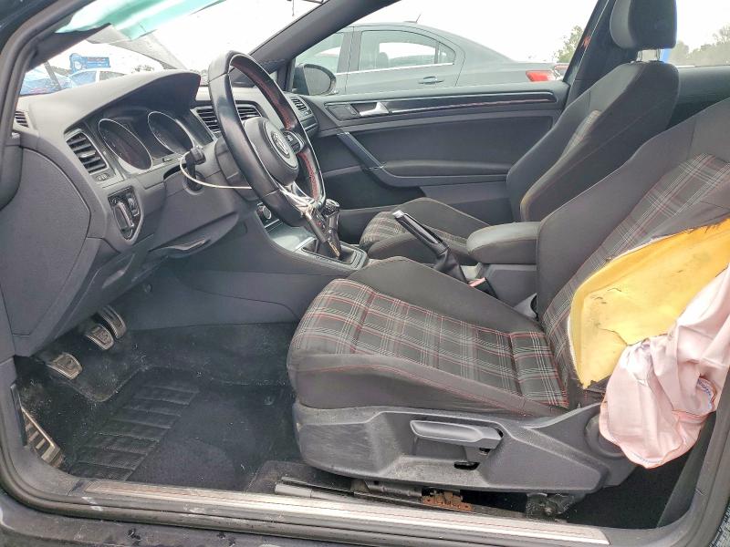 73311305 :رقم المزاد ، 3VWYT7AU0FM059296 vin ، 2015 Volkswagen Gti مزاد بيع