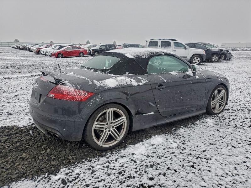 99642795 :رقم المزاد ، TRUS1AFK2B1025845 vin ، 2011 Audi Tts Premiu مزاد بيع
