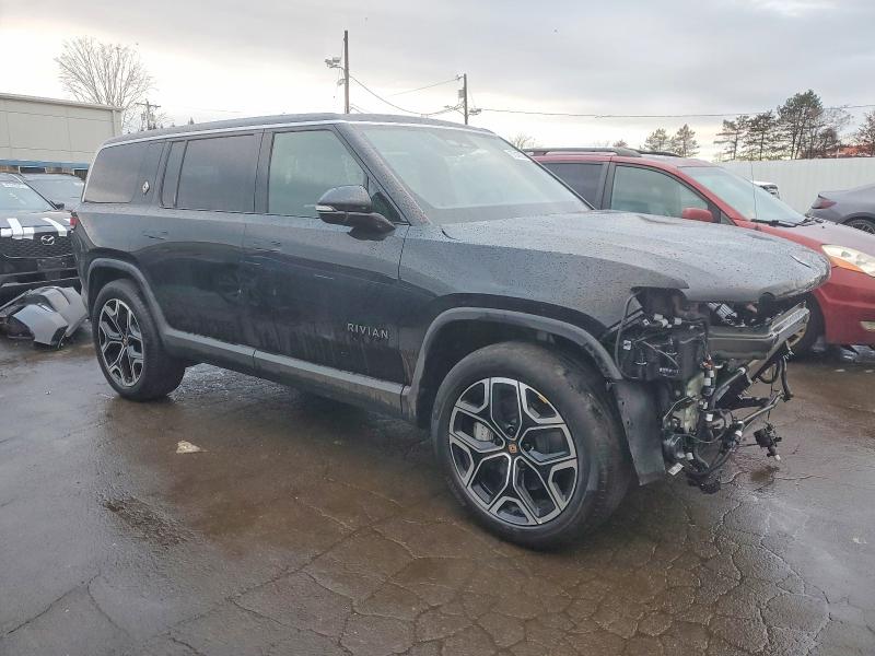 56053916 :رقم المزاد ، 7PDSGBBA0SN052877 vin ، 2025 Rivian R1s مزاد بيع