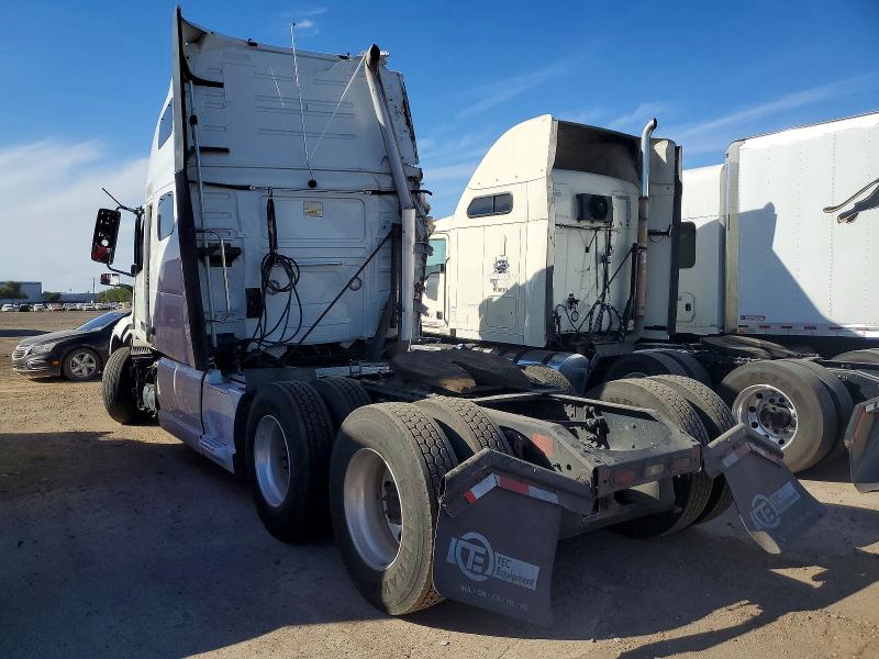 Продаж на аукціоні авто 2021 Volvo Vnl, vin: 4V4NC9EH8MN275676, номер лоту: 72564945