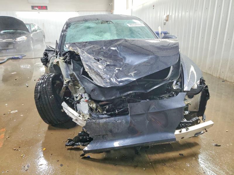 99330995 :رقم المزاد ، 5YJ3E1ET9SF962759 vin ، 2025 Tesla Model 3 مزاد بيع