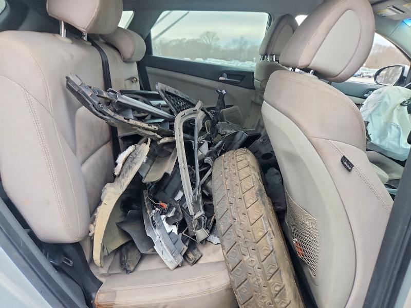 Aukcja sprzedaży 2016 Hyundai Tucson, vin: KM8J33A40GU100421, numer aukcji: 74126355
