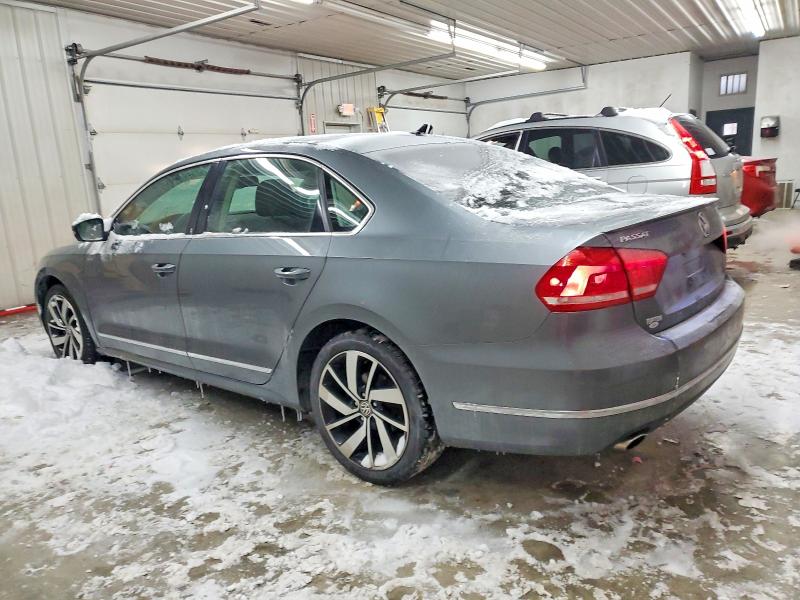 2015 Volkswagen Passat მანქანა იყიდება აუქციონზე, vin: 1VWCV7A30FC027672, აუქციონის ნომერი: 74739505