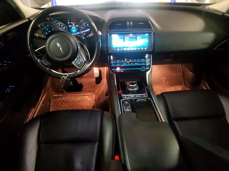 2019 Jaguar Xe მანქანა იყიდება აუქციონზე, vin: SAJAJ4FX8KCP51654, აუქციონის ნომერი: 73080335