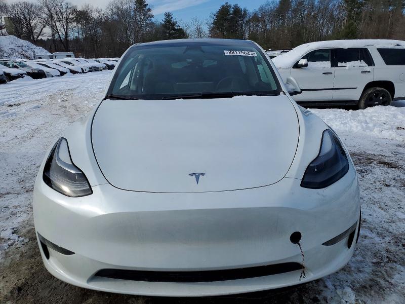 2024 Tesla Model Y მანქანა იყიდება აუქციონზე, vin: 7SAYGDED6RA318642, აუქციონის ნომერი: 99119625