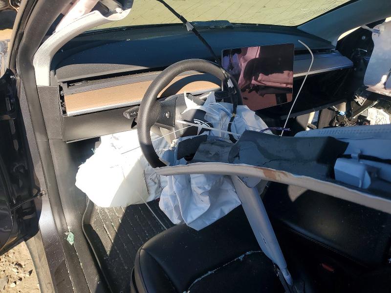 72769755 :رقم المزاد ، 7SAYGDEF0NF327383 vin ، 2022 Tesla Model Y مزاد بيع