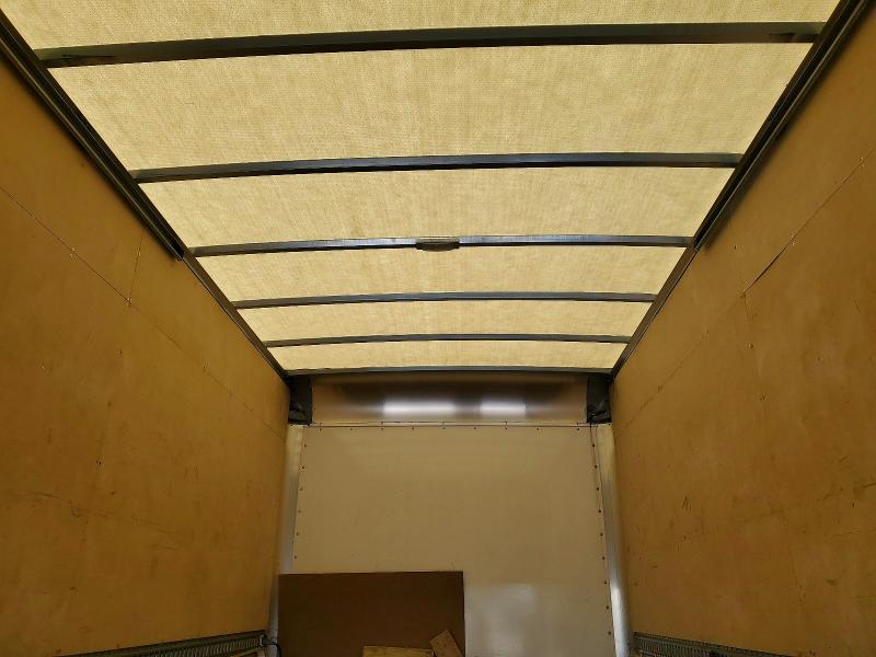 53126766 :رقم المزاد ، 54DCDW1BXGS814137 vin ، 2016 Chev 4500 مزاد بيع