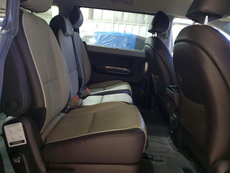 99480825 :رقم المزاد ، KNDME5C12H6271980 vin ، 2017 Kia Sedona مزاد بيع
